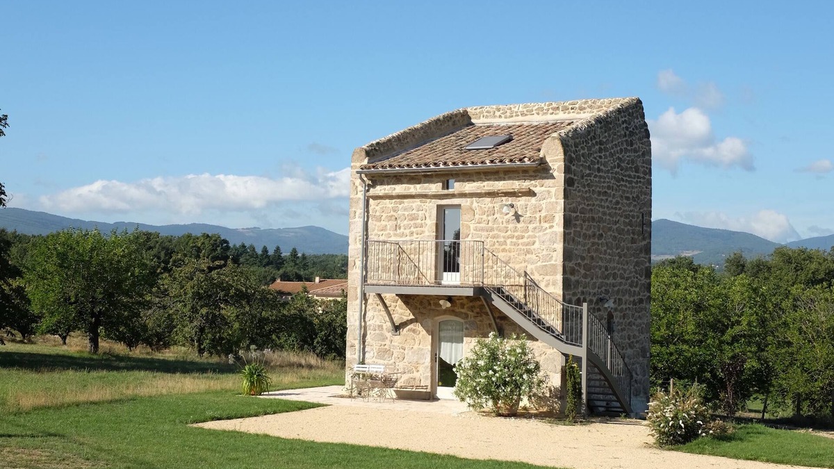 Ardoix House | Restored dovecote
