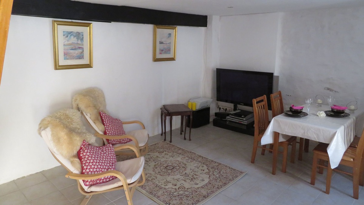 Sainte-Colombe-sur-lHers House | Restored stone cottage in beautiful area of southern France
