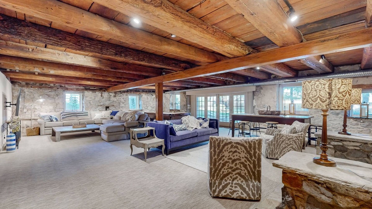 Mays Chapel House | Restored historic in-law home near downtown Baltimore with pool, kitchenette, AC