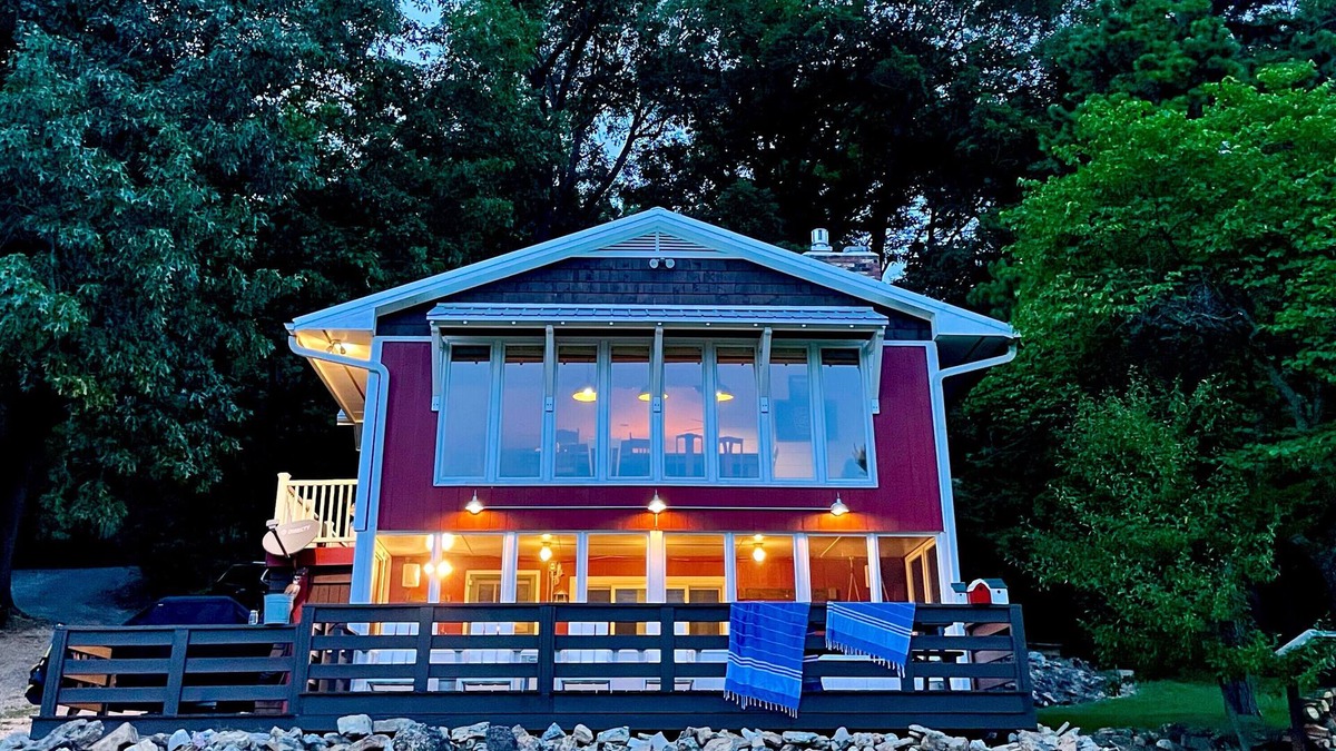 Shell Knob House | Restored Lodge on beautiful Table Rock Lake in the Ozark Mountains!