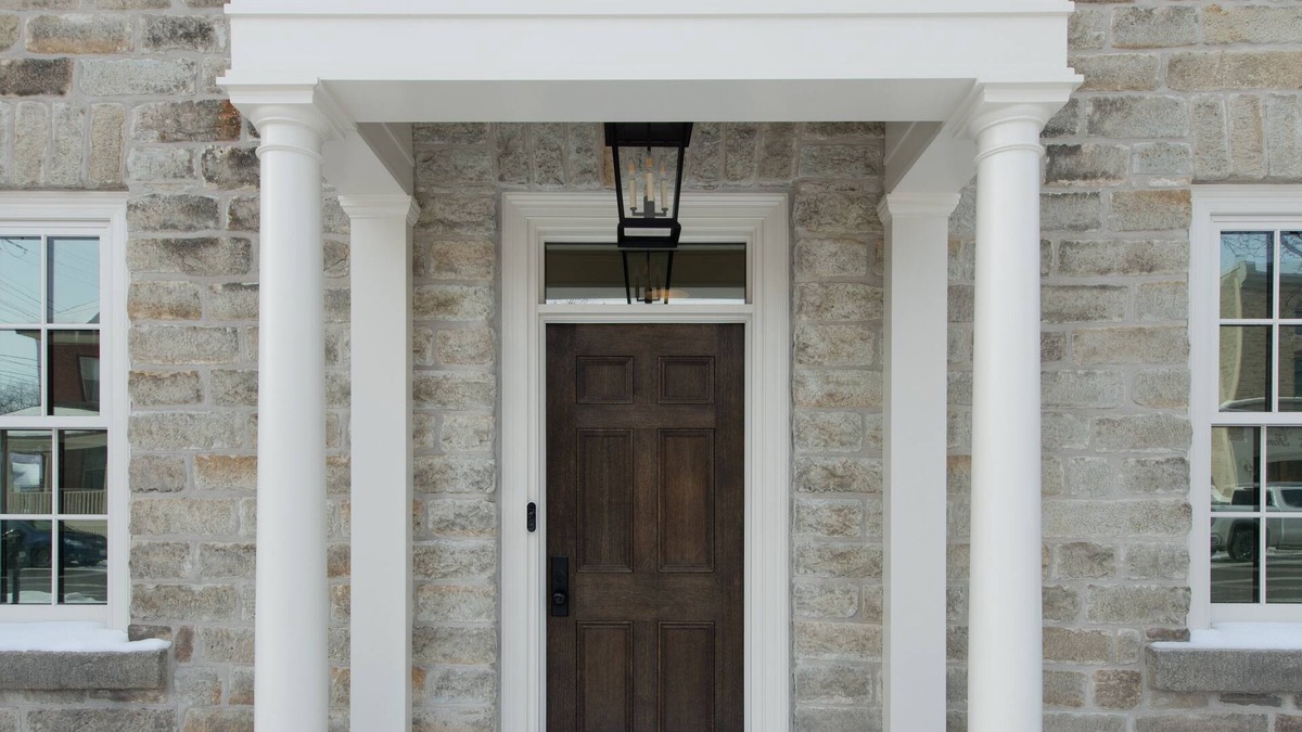 Perth House | Restored stonehouse in the heart of Perth.