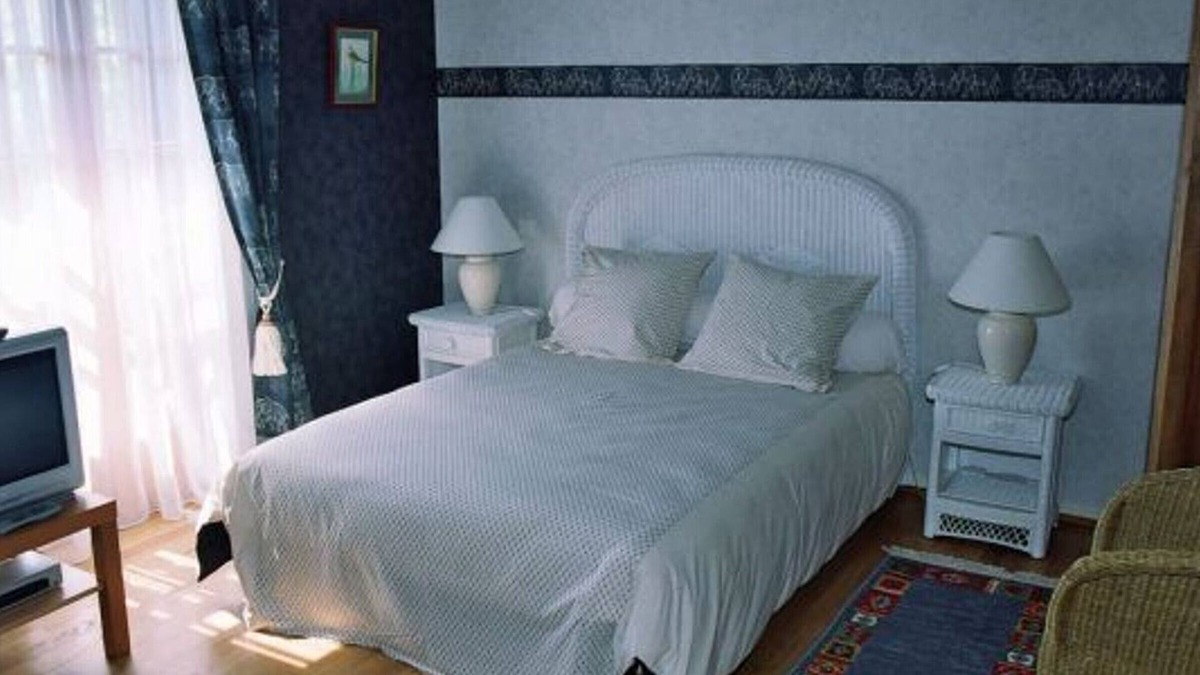 Futeau Bed & Breakfast | Restored typical rooms in the heart of Argonne