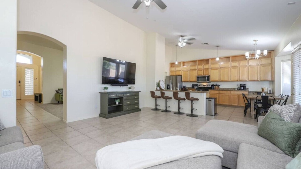 Continental Ranch House | RestReady 4BR for Bikes & Hikes!