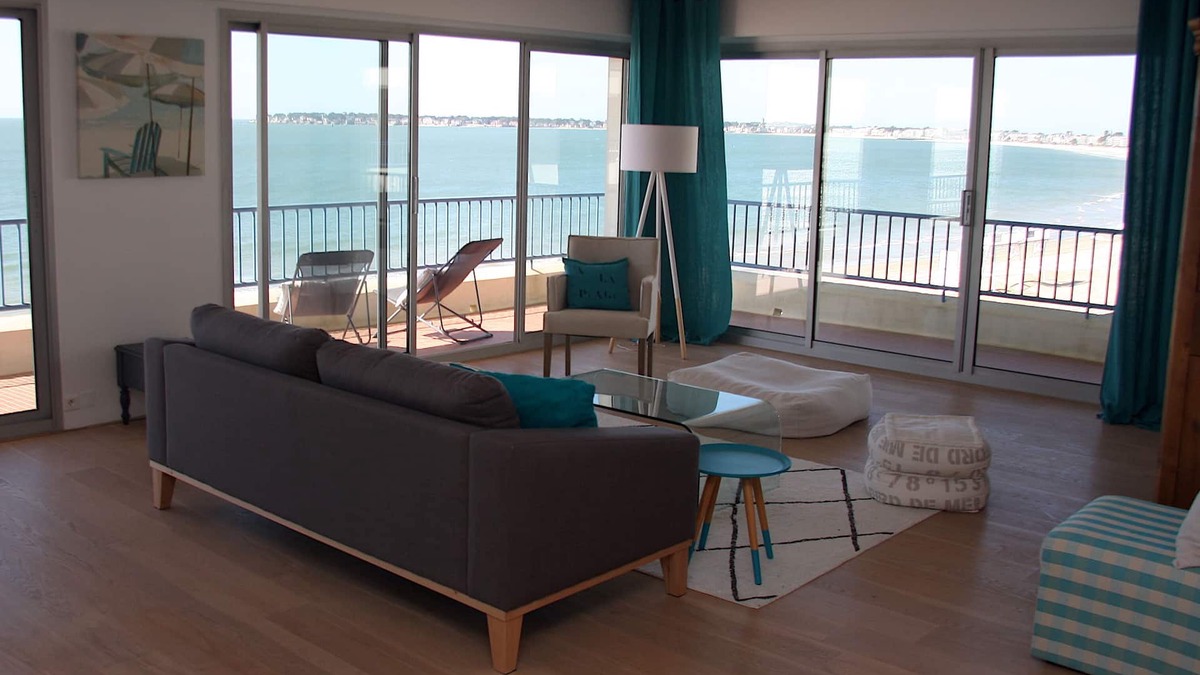 La Baule-Escoublac Apartment | “Retour de Plage” spacieux, spacious and bright sea view.