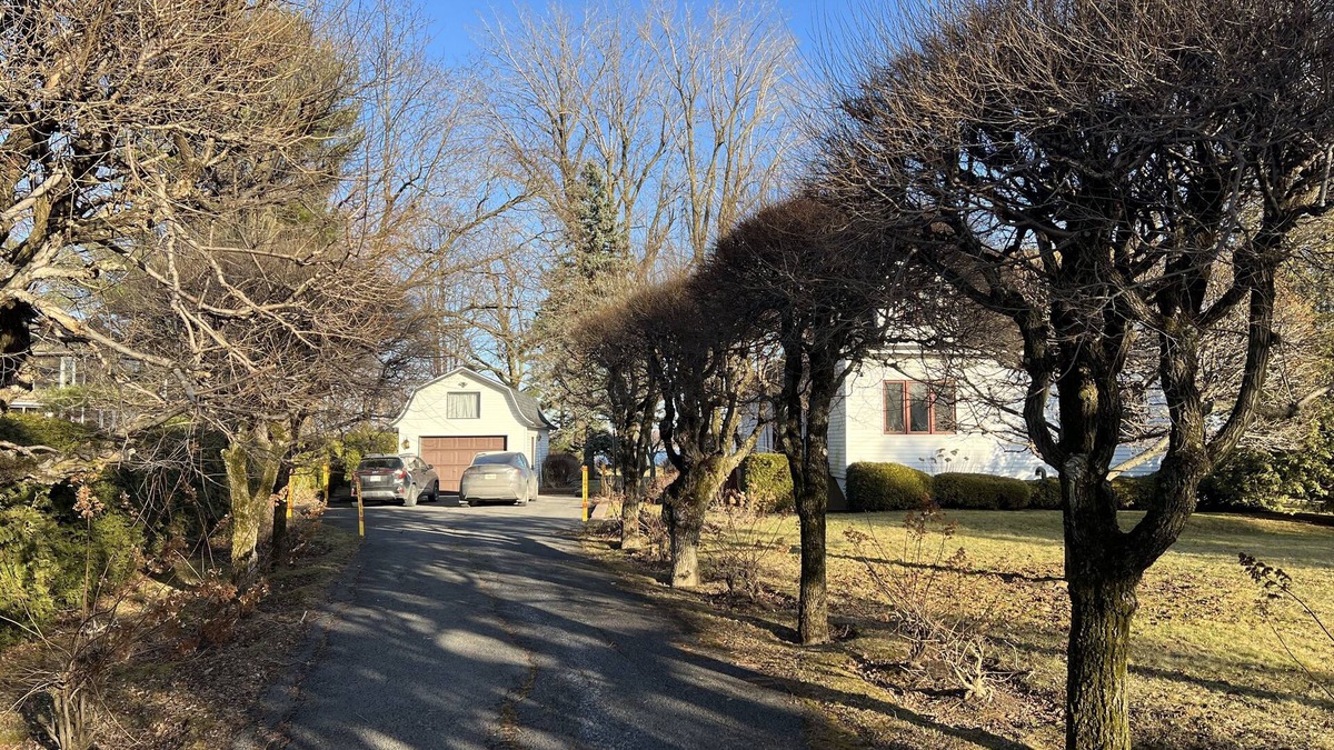 Saint-Paul-de-l'Ile-aux-Noix Ski Chalet | Retraite au Rivage: Échappez à l'Ordinaire dans ce Chalet au Bord de l'Eau!