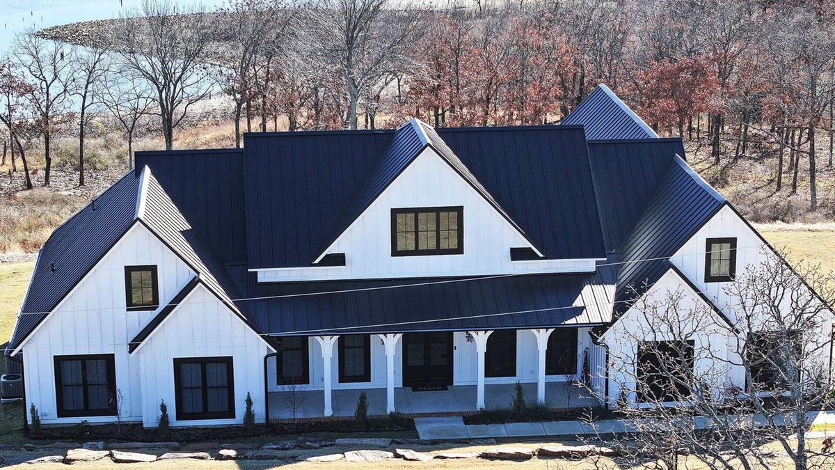 Longtown House | Retreat At Lookout Cove