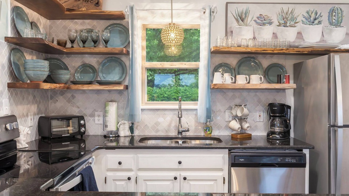 Branson West Condo | Retreat by Design | Resort Amenities