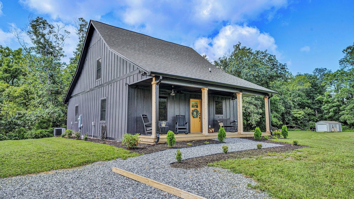 Craig Creek Cabin | Retreat By The Creek …near the charming town of New Castle and hiking trails