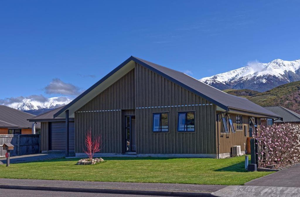 Hanmer Springs House | Retreat By The Green