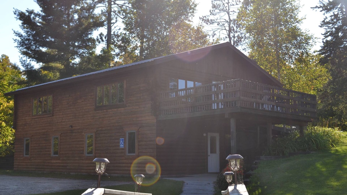 Deer River House | Retreat Center on pristine Deer Lake