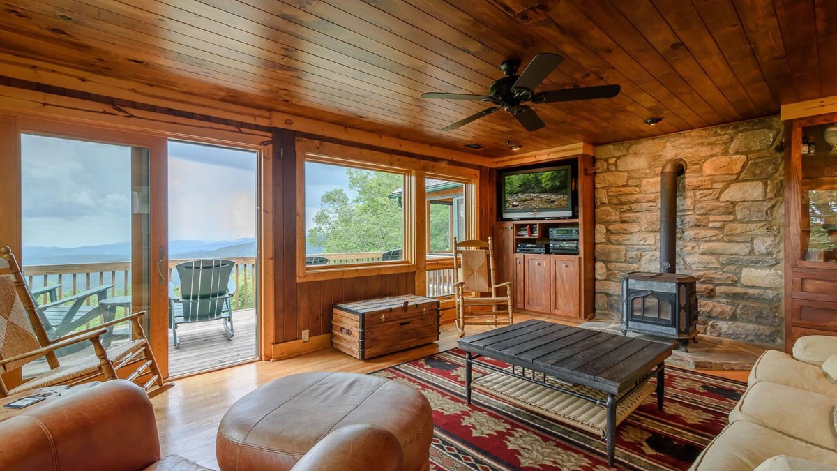 Blowing Rock Cottage | Retreat for Mountain Adventure and Relaxation