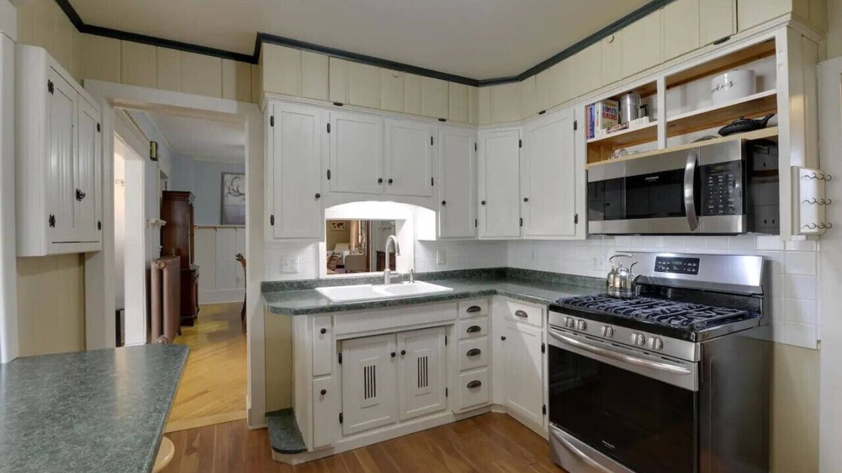 Hastings House | Retreat in Hastings: Two Homes, One Listing