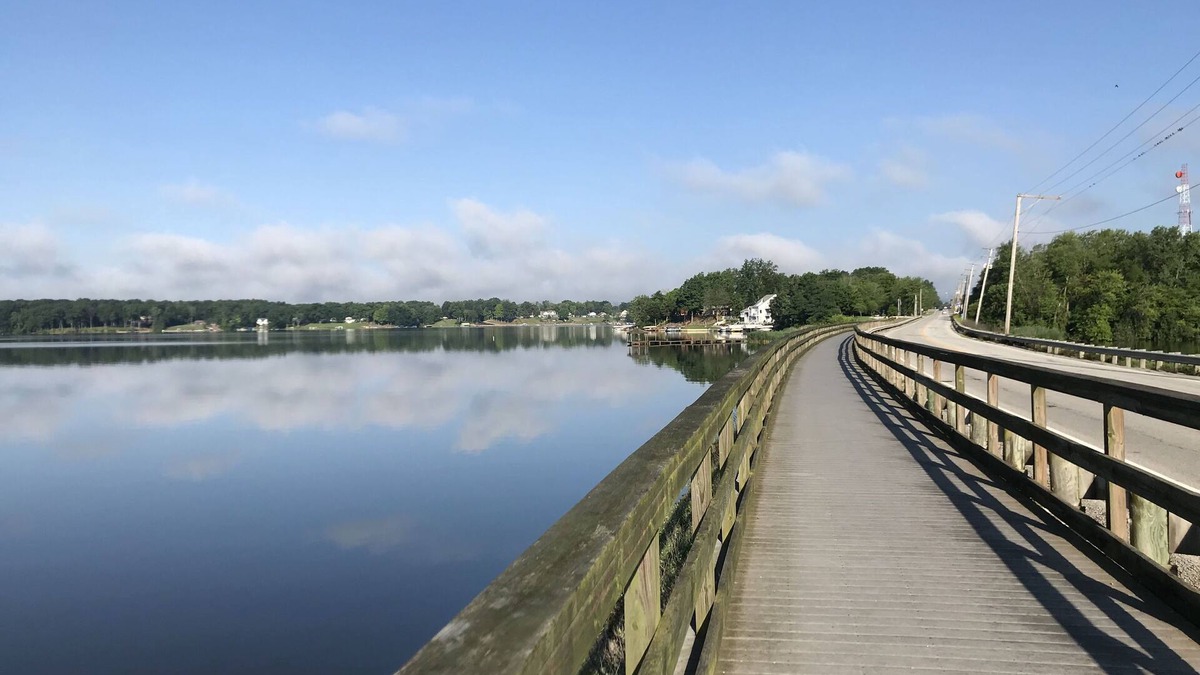 Berlin Center House | Retreat on Lake Milton 2 bed