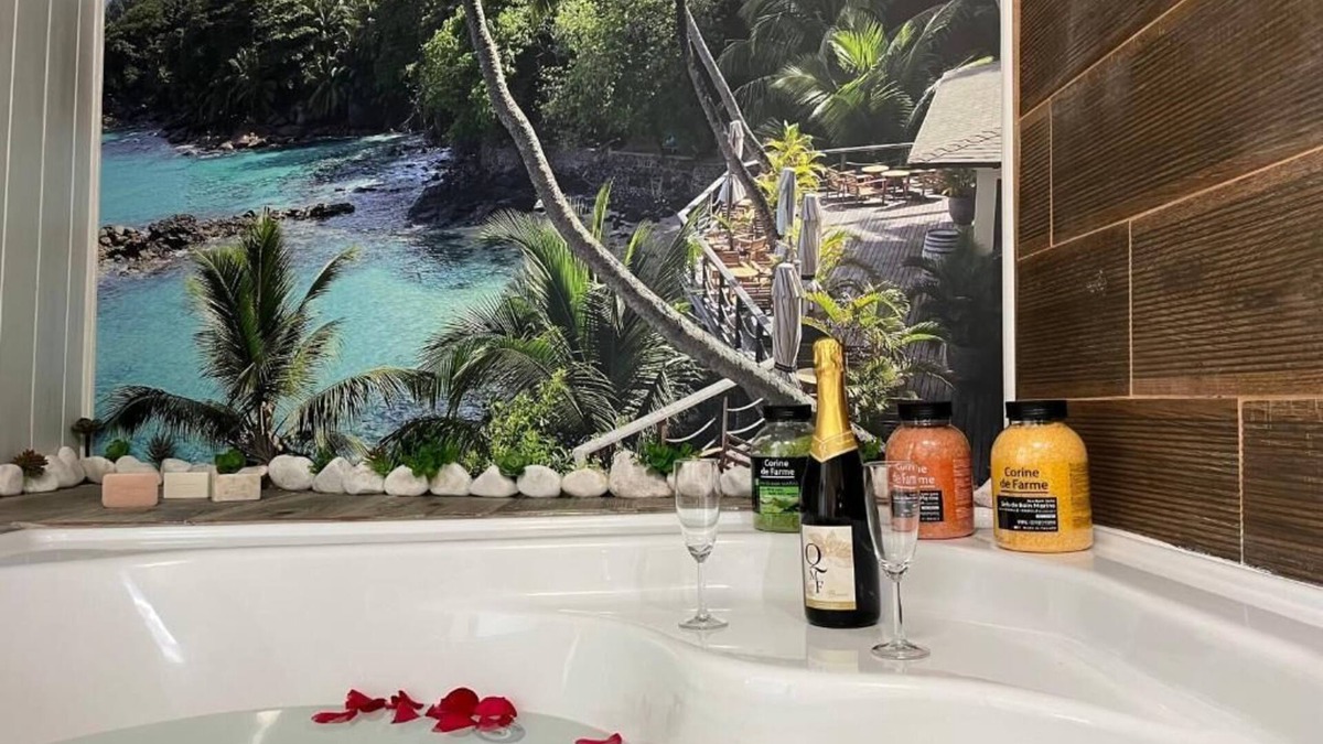 Mozelos Apartment | Retreat Premium Suite fountain
