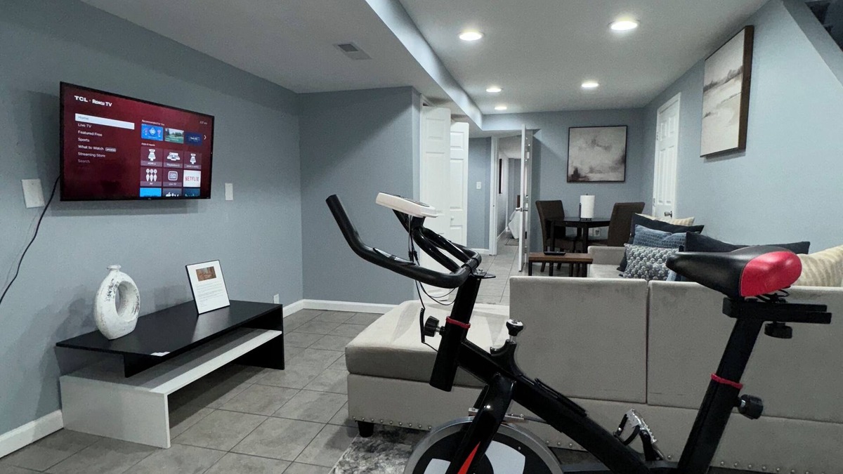 Wynnefield Apartment | Retreat to this harmonious and tranquil apartment in the quiet neighborhood.
