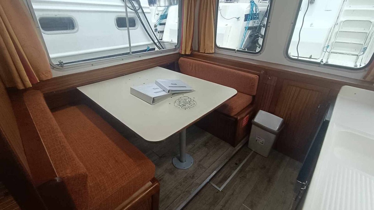 Pontailler-sur-Saone Boat Rental | Retro barge moored in Pontailler-sur-Saône with 5 berths