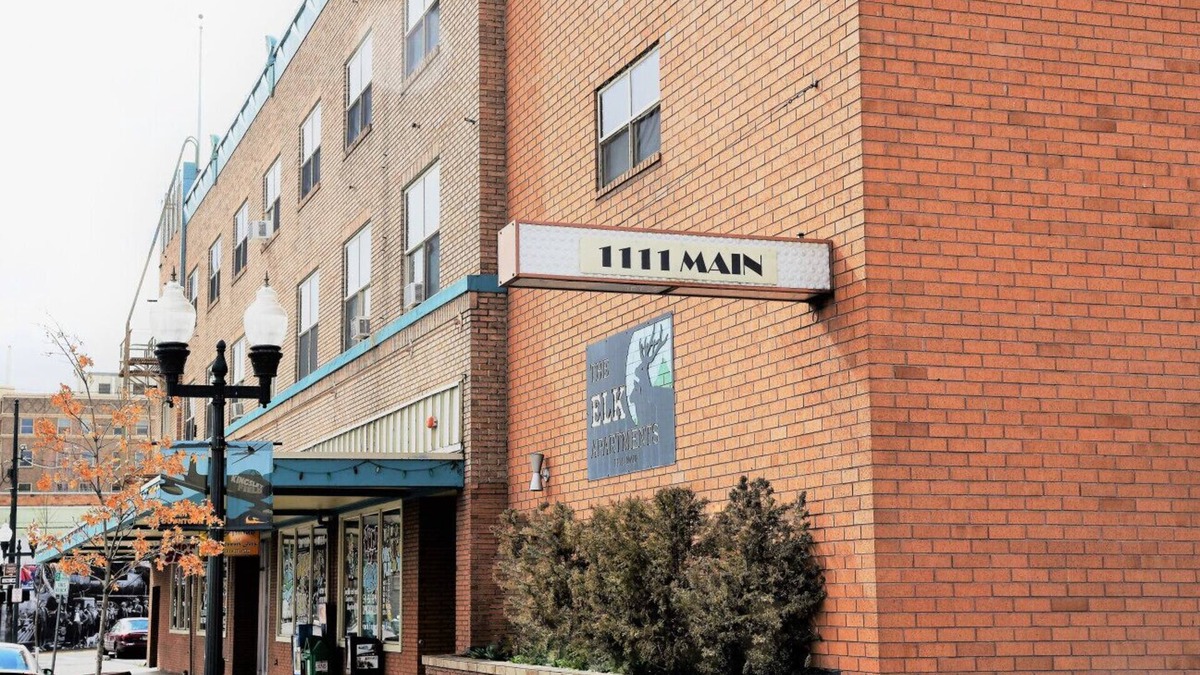 Downtown Klamath Falls Apartment | Retro-Chic Escape #208