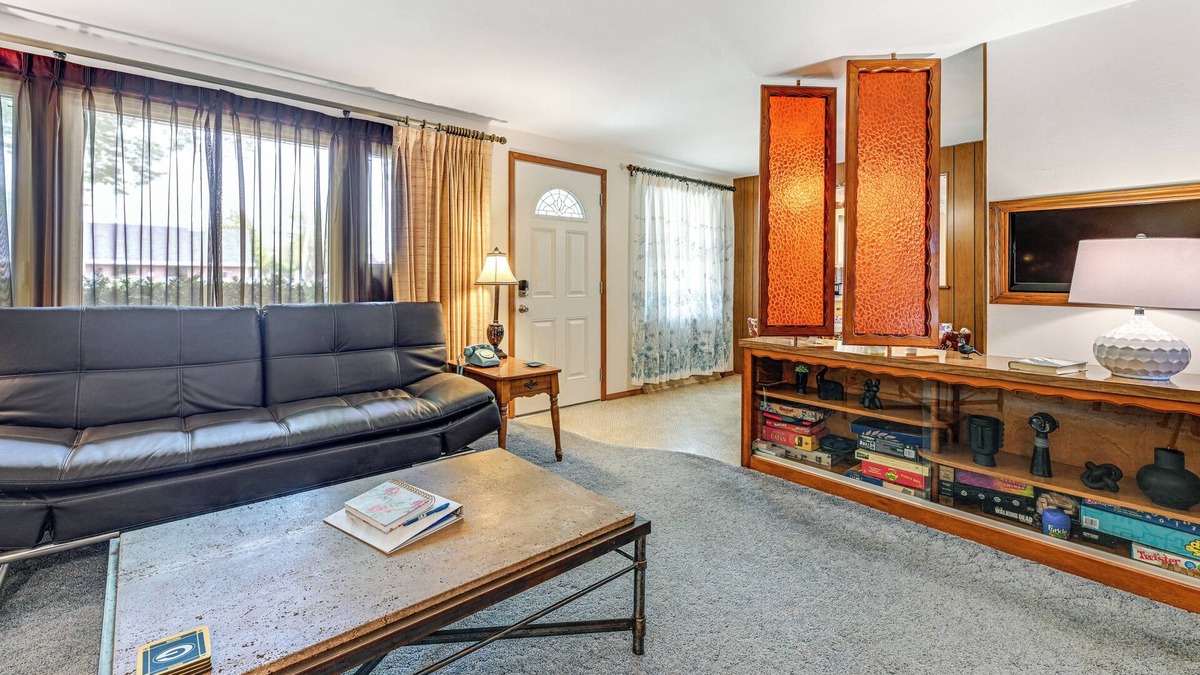 Green Bay Cottage | Retro Green Bay Home: Steps to Lambeau Field!