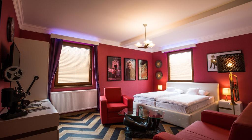 Ostrava Hotel | Retro hotel Garage