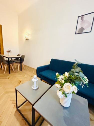 Andel Apartment | Retro style in centrum Prague Andel