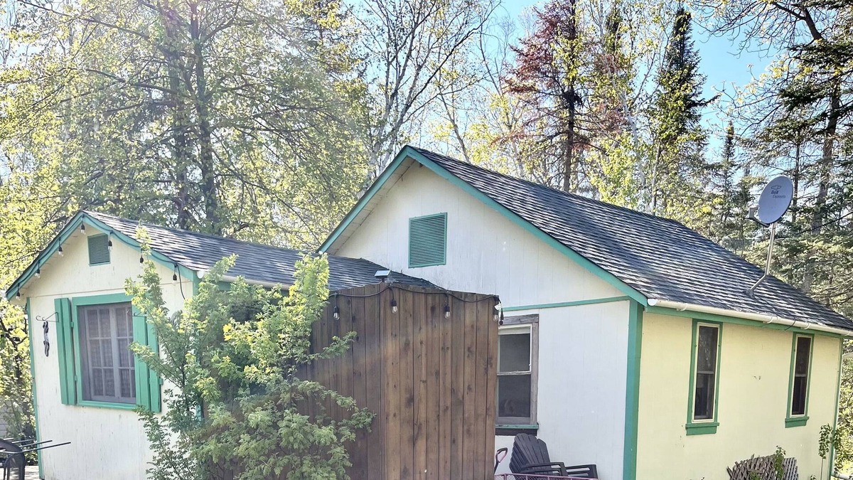 Victoria Beach Cabin | Retro VB Cottage