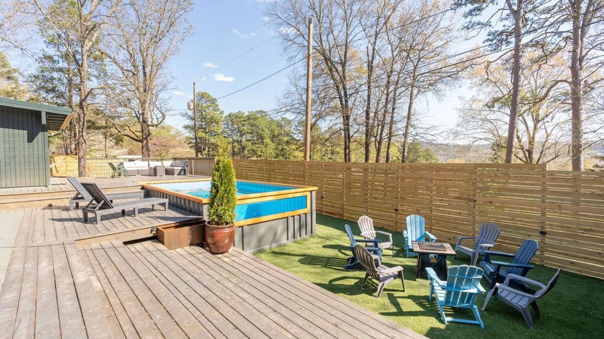 Heber Springs House | Retro vibes of the 50's, 60's, and 70's with amazing outdoor pool area!