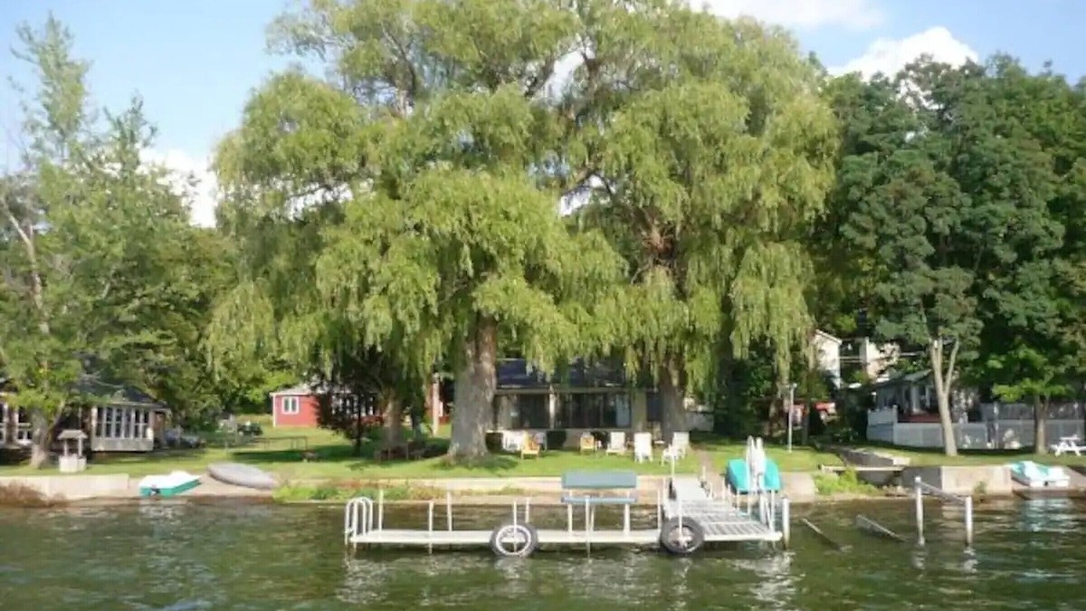 Honeoye House | Retro Waterfront Honeoye Lake Cottage