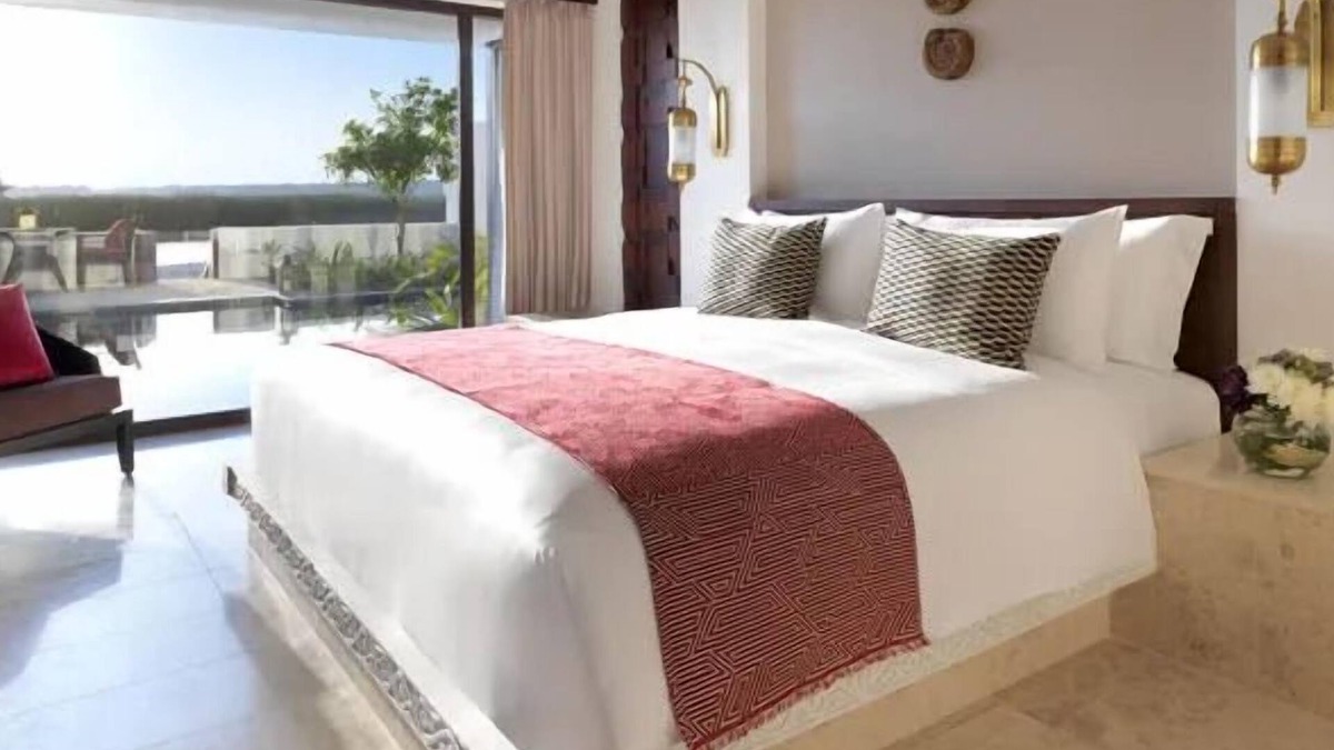 Salalah Apartment | Revel In Aesthetic Charm! 1BR Pool Villa with Lagoon View, Onsite Pool & Spa!