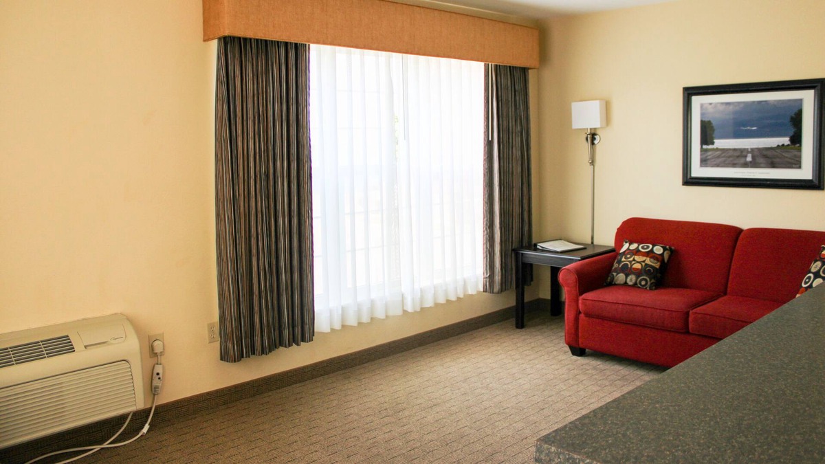 Kelleys Island House | Revel in the Breathtaking View of the Lake at Marblehead Suites 119
