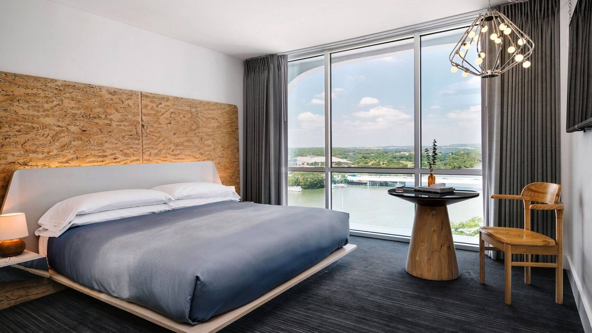 Congress Avenue Historic District Hotel | Revel in the Lap of Luxury! Town Lake Views, Pets Allowed, Outdoor Pool!