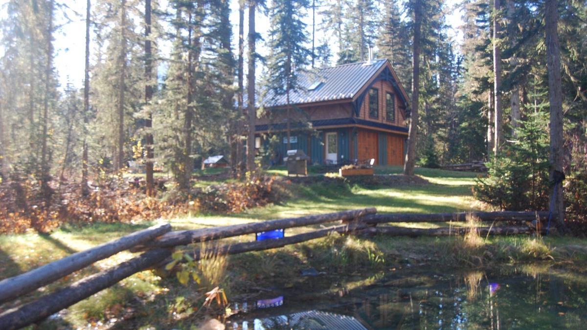 Mount Robson Cabin | Revelation Valley Carriage House near Jasper National Park