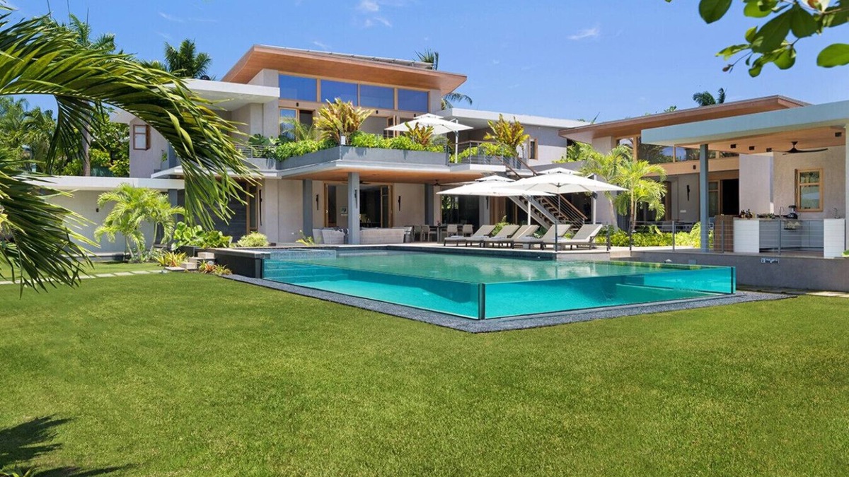 Mammee Bay Villa | Reverie- Stunning 5BR Villa w/Chef, Pool, Gym & Beach Access in Old Fort Bay