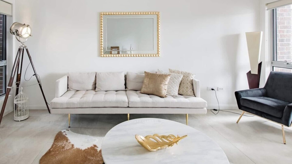 Revesby House | Revesby House · Clean Lines and Sophisticated Glass at a Revesby Sanctuary