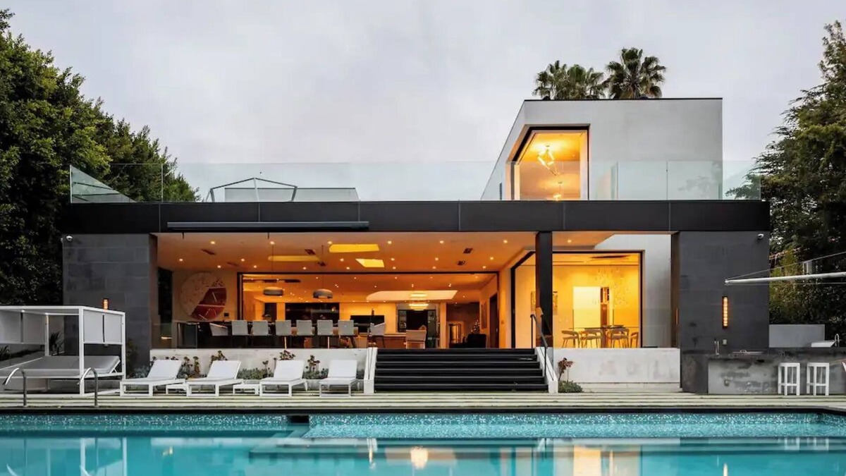 The Flats House | Rexford Estate