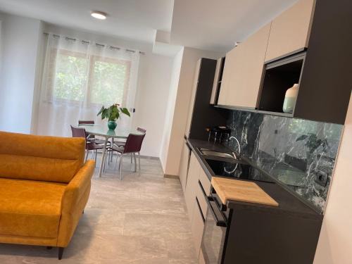 Lavis House | Rey Residence