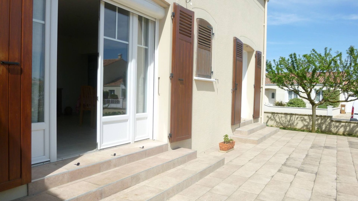Saint-Michel-en-l'Herm House | Rez-de-chaussée Avec Terrasse à 15 Minutes des Plages,