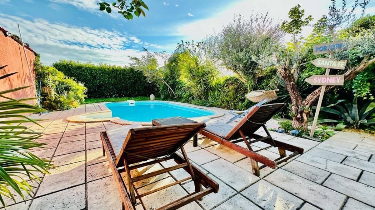 Agen Bed & Breakfast | Rez-de-villa Avec Piscine- 54 m2 - Agen Même