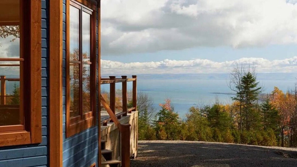 Les Eboulements House | Rezervë Blue Cottage at Domaine Charlevoix