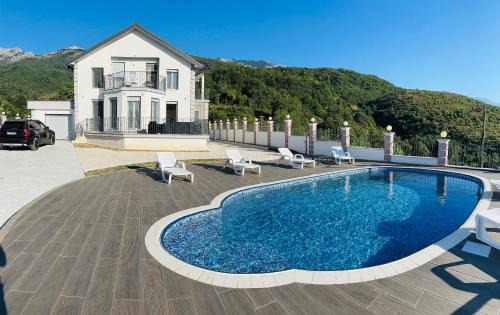 Kukes County Villa | Rezidenca Dozhlani with Private Pool & Yard