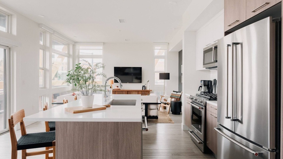 Highland Condo | Rhythm of Night | Espadin LoHi