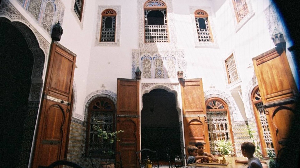 Dar Tazi House | Riad saada a small palace with staff, that for you, from 2 to 12 people.