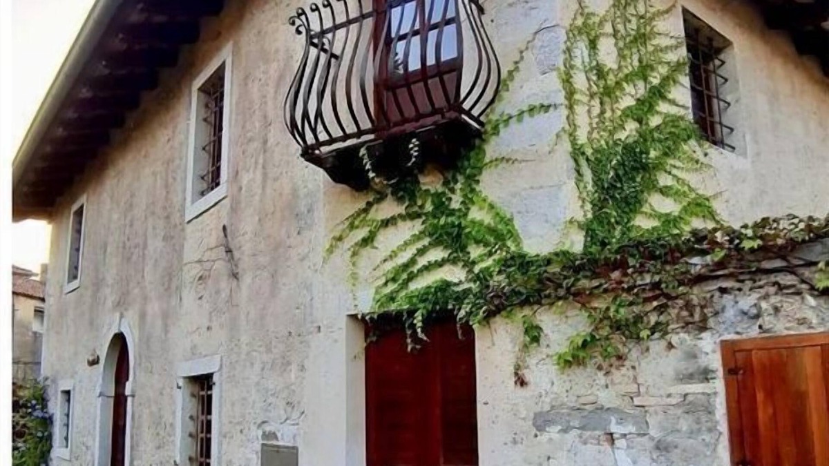 Strassoldo House | Rice Pile N° 79270 Comfortable Vacation Home