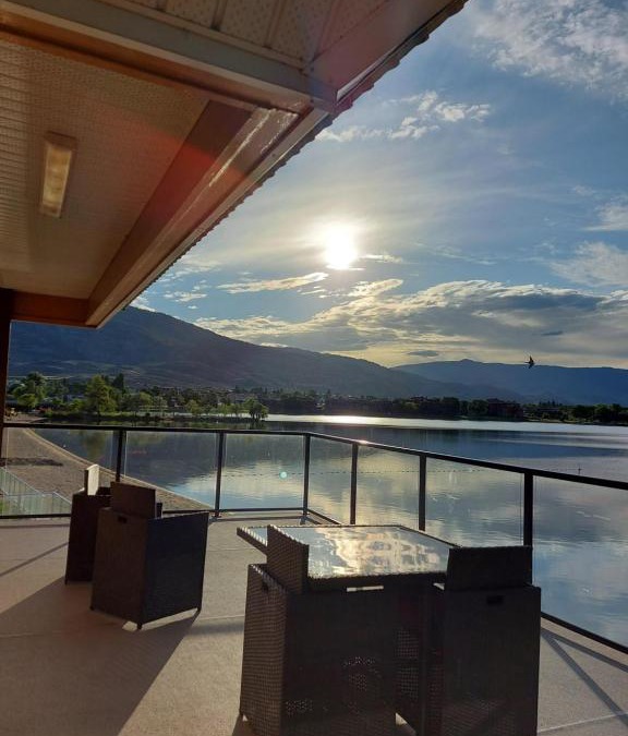 Okanagan-Similkameen Hotel | Richter Pass Beach Resort