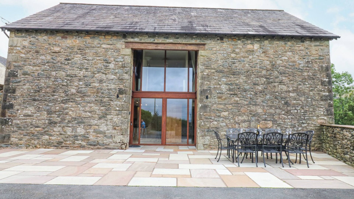 Bretherdale Cottage | RIDDINGS BARN, family friendly, with a garden in Sedbergh