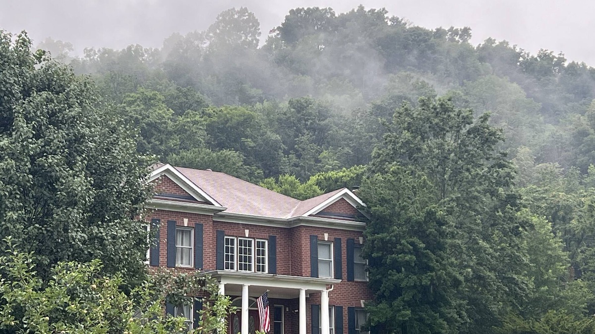 Brentwood House | Ridge Creek Getaway, ideal 4 Friends&Family get-togethers, events & receptions.