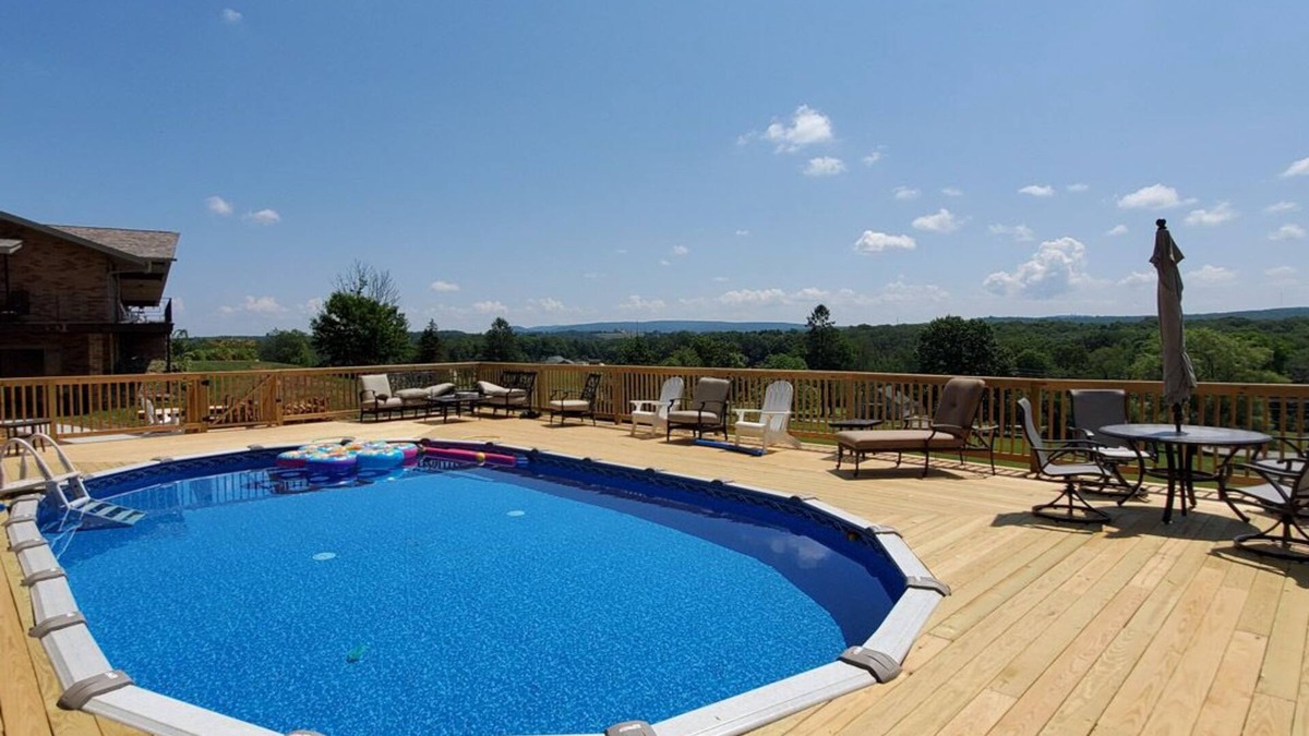 Farmington Cabin | Ridgecrest: Private Pool, Hot Tub, Panoramic Mountain Views!
