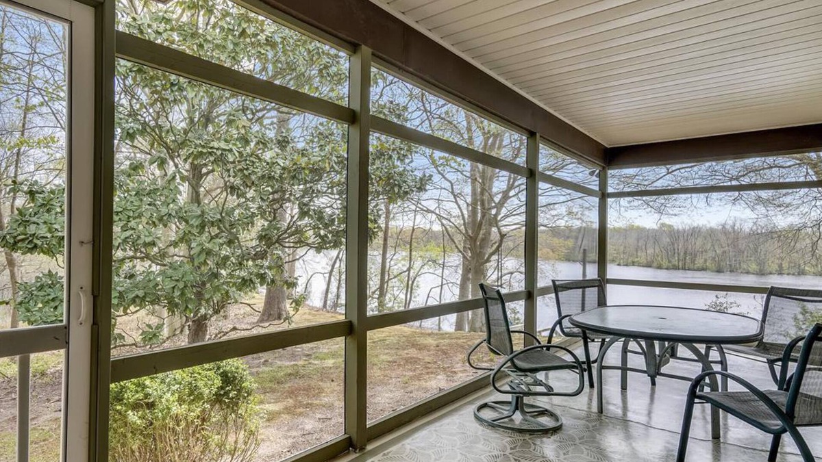 Ridgely House | Ridgely Waterfront | Private Dock | Kayaks | Game Room | Pet Friendly