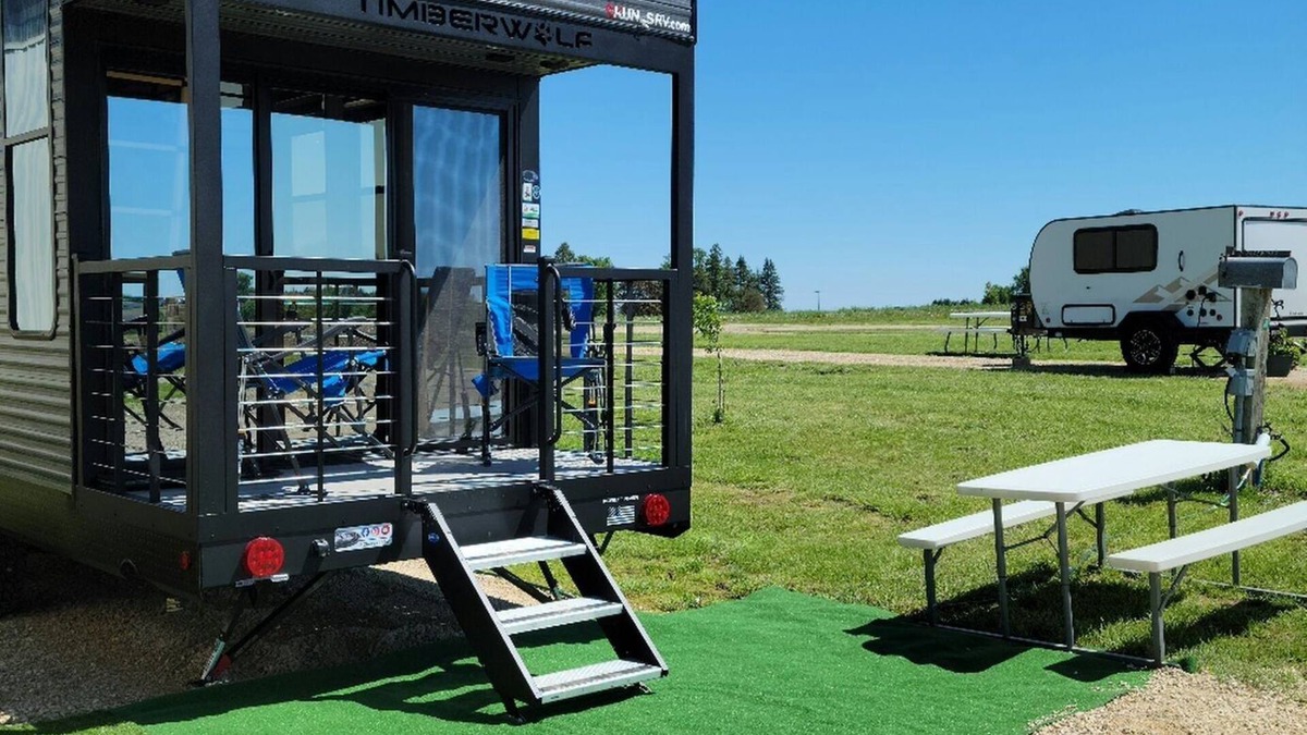 Dakota House | Ridgetop Retreat Tiny Home, Dakota MN