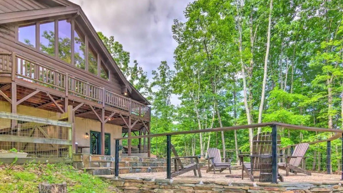 Vein Mountain Cabin | Ridgetop View Cabin ~ Pet-Friendly w/Hot Tub!