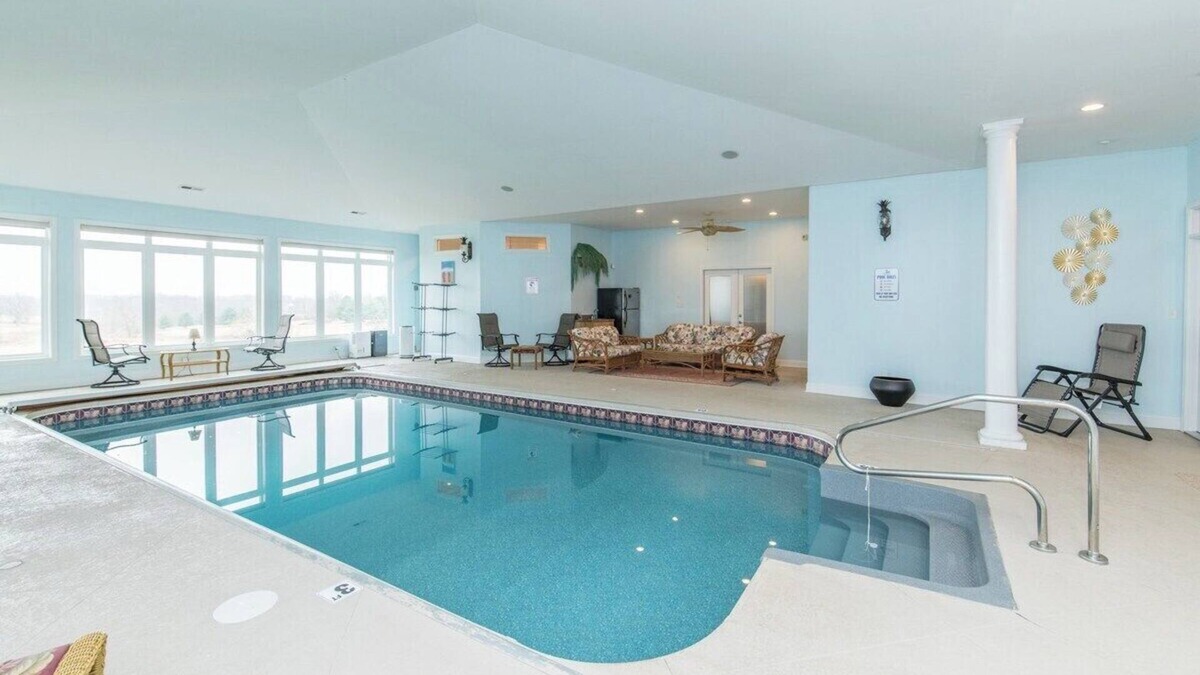 Georgetown House | Ridgeview's Oasis is truly a unique stay